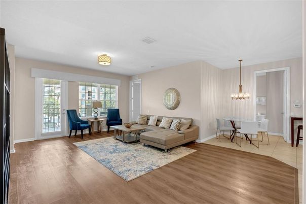 Chandelier, Dining room, Interior, Living room, Pendant Lights, Wood Texture Flooring