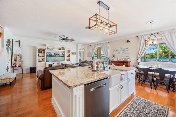 Dining room, Interior, Kitchen, Pendant Lights, Wood Texture Flooring