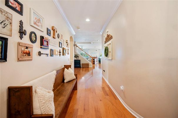 Interior, Recessed Lighting, Wood Texture Flooring