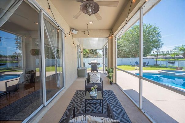 Interior, Pool, Sun Room, Water