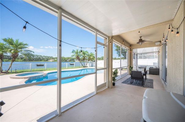 Interior, Pool, Sun Room, Water
