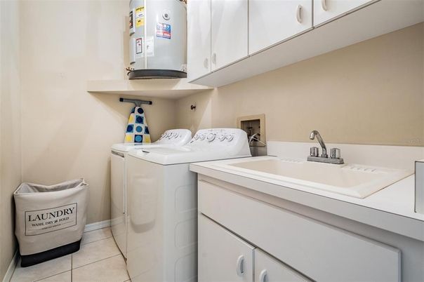 Interior, Washer