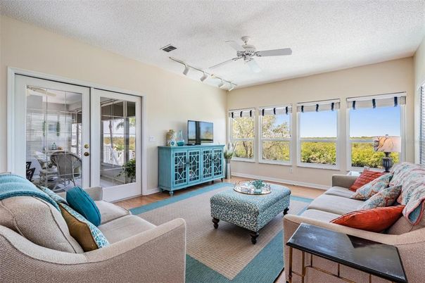 Interior, Living room, Water