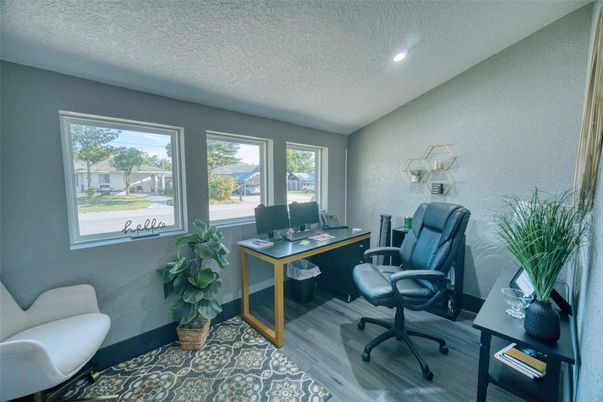 Home Office, Interior, Recessed Lighting, Wood Texture Flooring