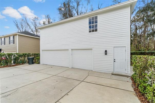 Detached Garage, Exterior