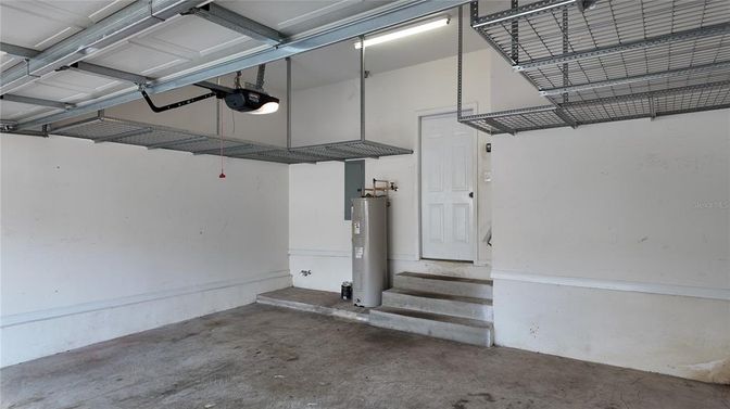 Garage, Interior