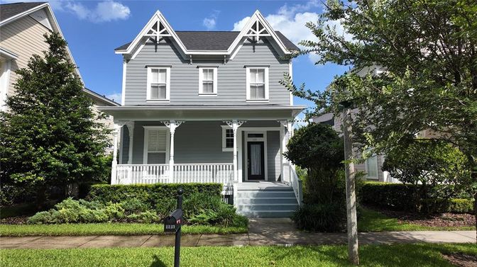 Exterior, Facade, Queen Anne Victorian