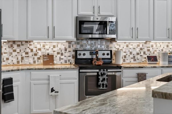 Interior, Kitchen, Stainless Steel Appliances