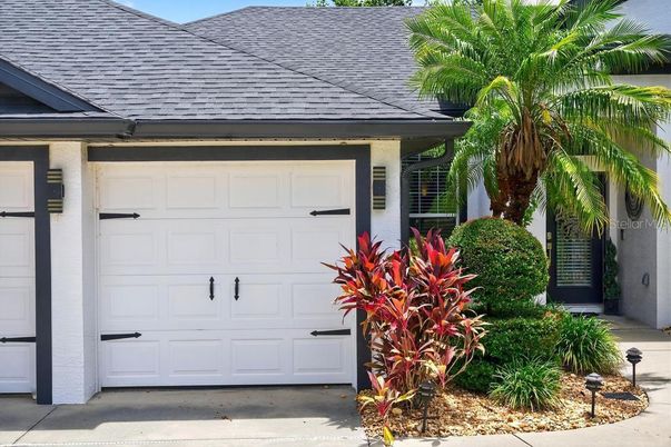 Detached Garage, Exterior