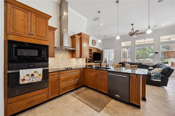 Dining room, Interior, Kitchen, Living room, Pendant Lights, Recessed Lighting, Stainless Steel Appliances