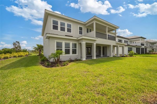 Backyard, Exterior, Facade, Modern