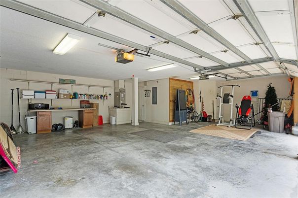 Garage, Interior