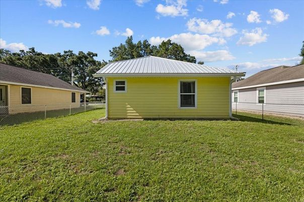 Backyard, Exterior