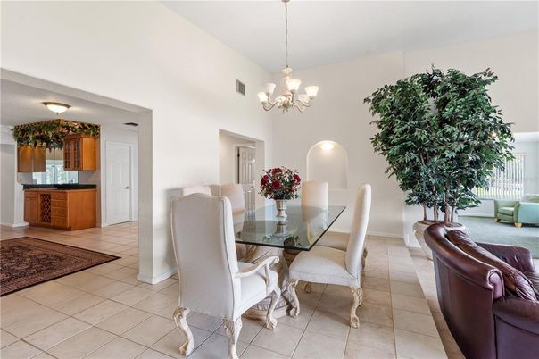 Chandelier, Dining room, Interior