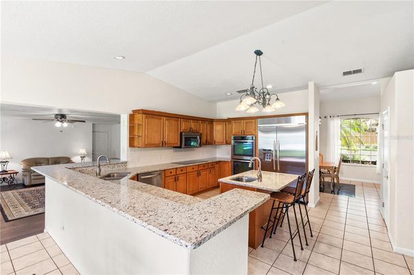 Chandelier, Interior, Kitchen, Recessed Lighting, Stainless Steel Appliances