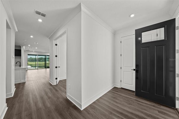Interior, Recessed Lighting, Wood Texture Flooring