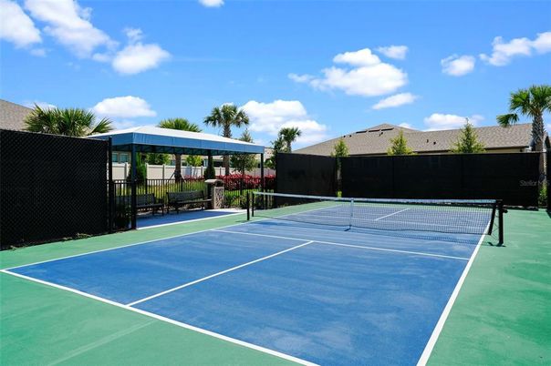 Exterior, Tennis Courts