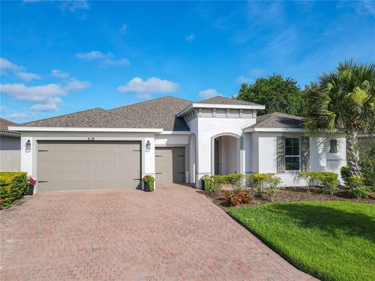 Attached, Exterior, Facade, Ranch