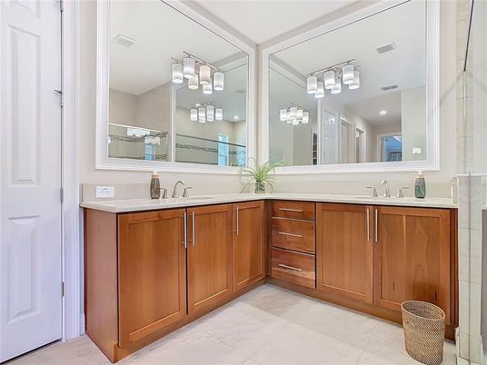 Bathroom, Dual Sink Vanities, Interior