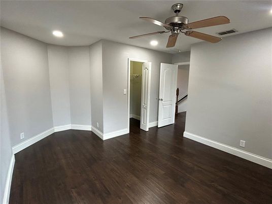Empty room, Interior, Recessed Lighting, Wood Texture Flooring