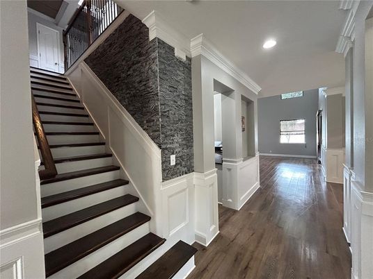 Interior, Recessed Lighting, Wood Texture Flooring