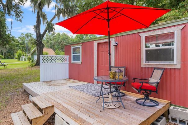 Backyard, Exterior