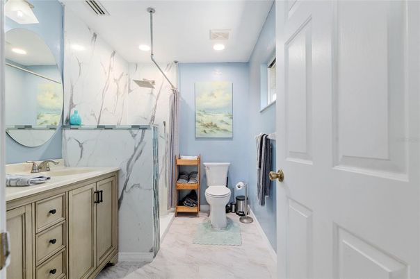 Bathroom, Interior, Marble, Marble Walls, Recessed Lighting