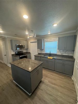 Interior, Kitchen, Recessed Lighting, Wood Texture Flooring