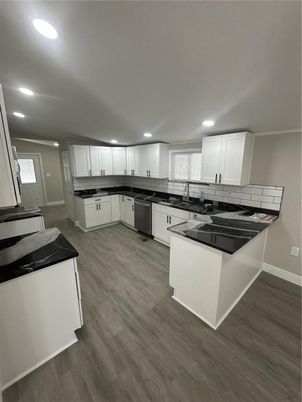 Interior, Kitchen, Recessed Lighting, Wood Texture Flooring