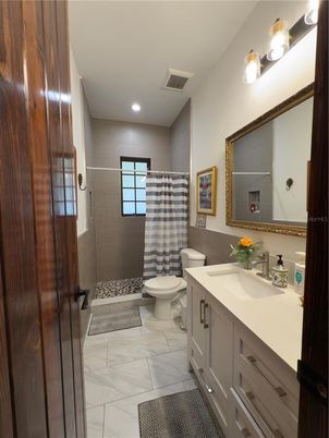 Bathroom, Interior, Marble, Recessed Lighting