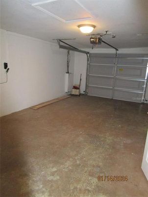 Garage, Interior