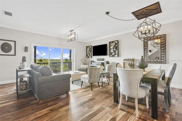 Chandelier, Dining room, Interior, Living room, Pendant Lights, Wood Texture Flooring