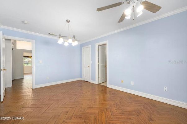 Empty room, Interior, Pendant Lights, Wood Texture Flooring