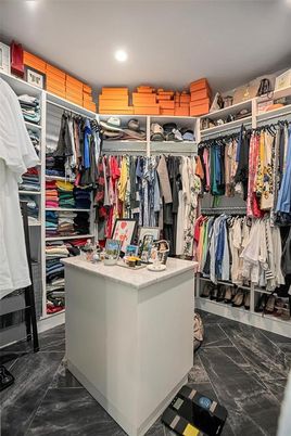 Interior, Marble, Recessed Lighting, Walk-in Closets