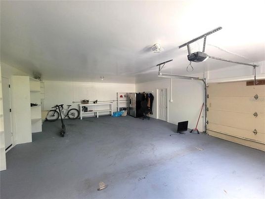 Garage, Interior