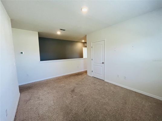 Empty room, Interior, Recessed Lighting