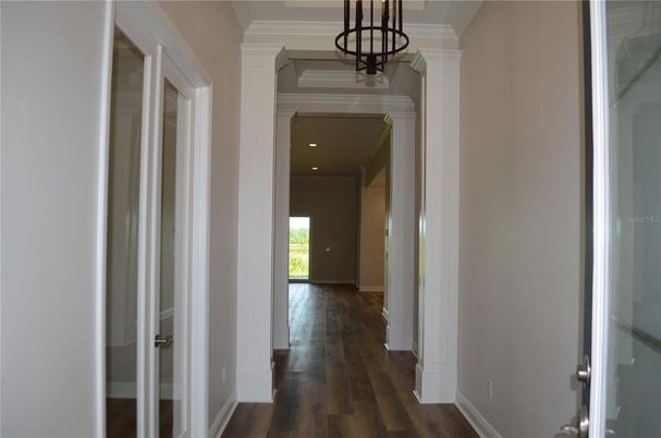 Interior, Pendant Lights, Recessed Lighting, Wood Texture Flooring