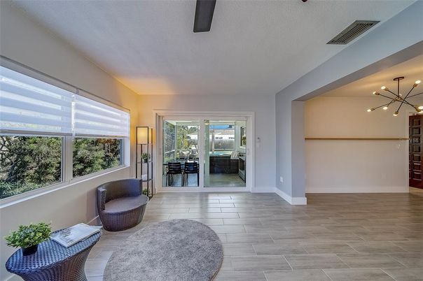Interior, Pendant Lights, Wood Texture Flooring