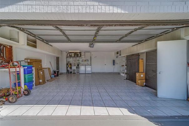 Garage, Interior