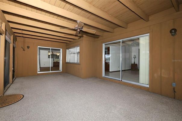 Empty room, Interior, Wooden Beams, Wooden Ceilings, Wooden Walls