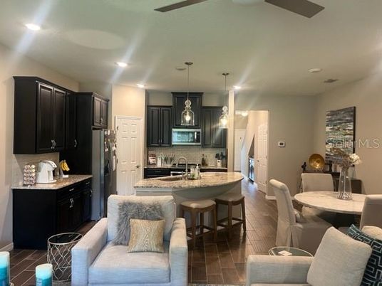 Dining room, Interior, Kitchen, Pendant Lights, Recessed Lighting, Wood Texture Flooring