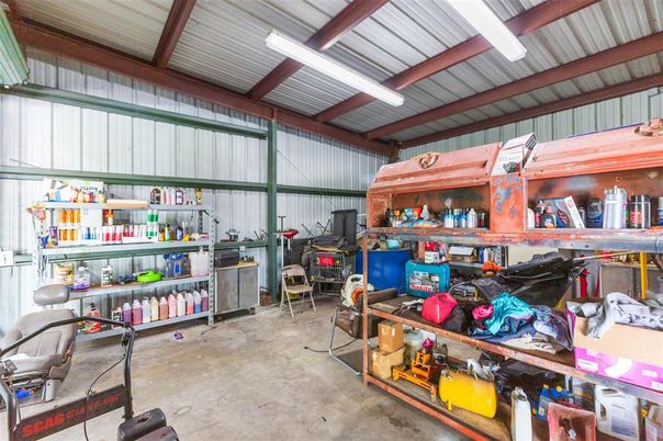 Garage, Interior