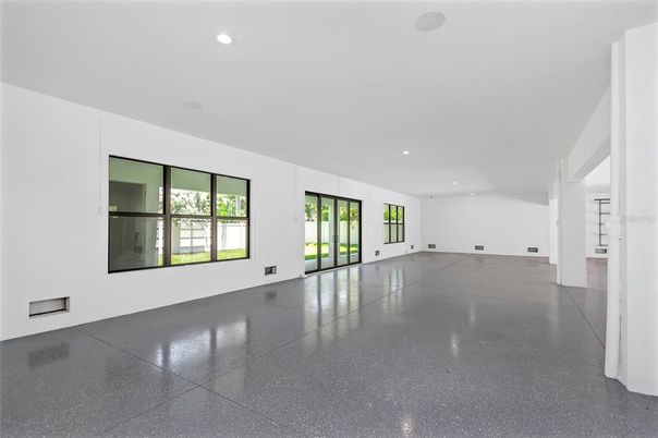 Empty room, Interior, Recessed Lighting