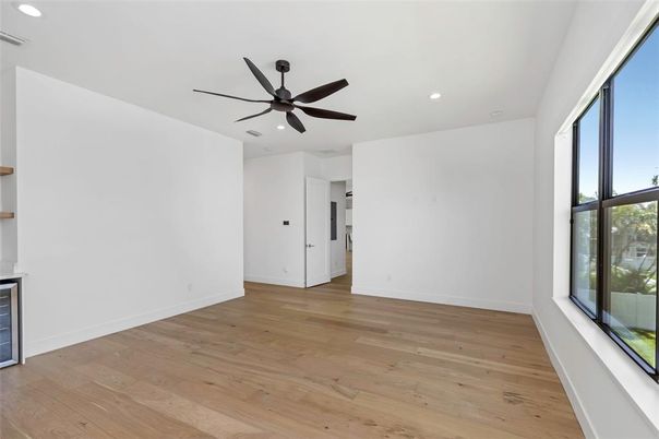 Empty room, Interior, Recessed Lighting, Wood Texture Flooring