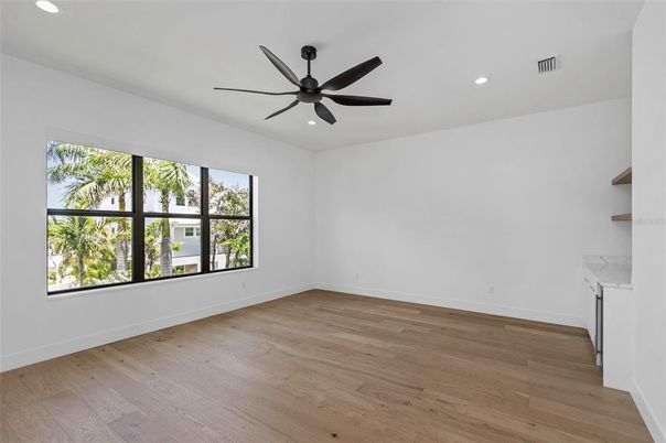 Empty room, Interior, Recessed Lighting, Wood Texture Flooring