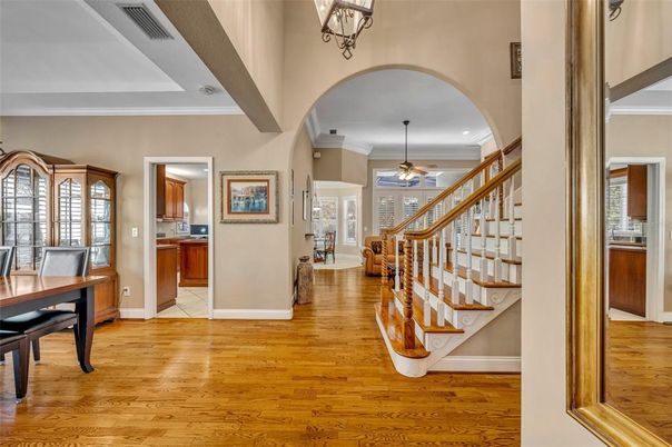 Interior, Recessed Lighting, Wood Texture Flooring