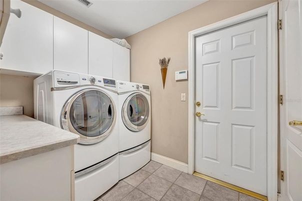 Interior, Washer