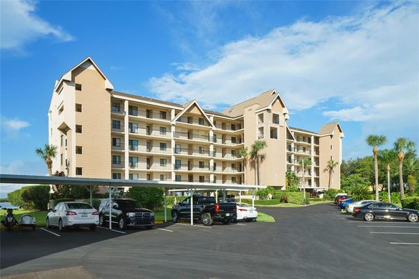 Exterior, Facade, Condo Building