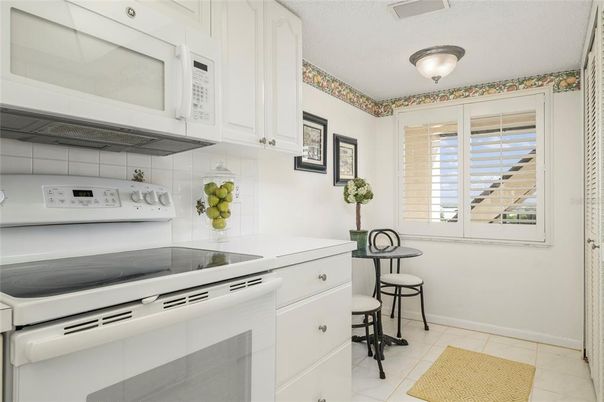 Interior, Kitchen, Washer