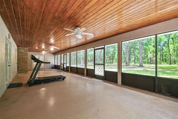 Fitness Equipment, Interior, Sun Room, Wooden Ceilings